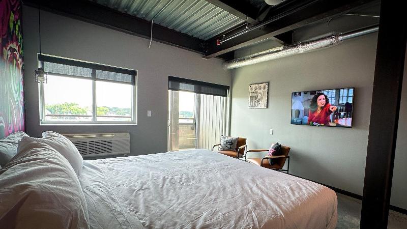 Brewhalla Hotel image
