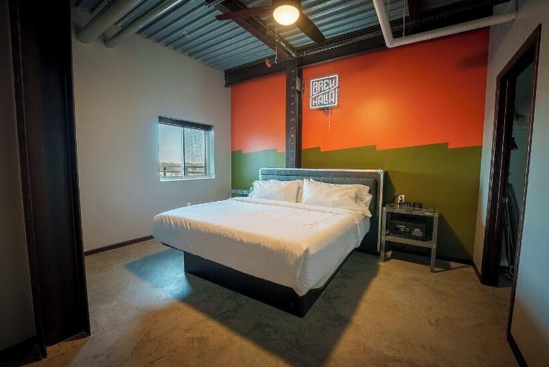 Brewhalla Hotel image