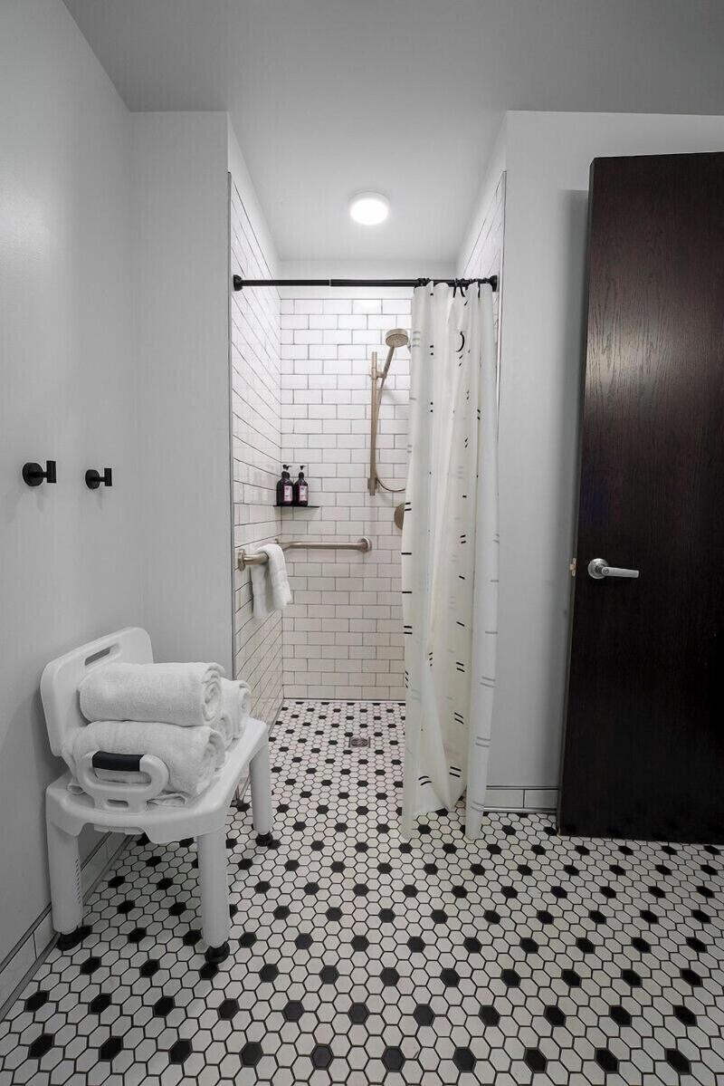 Brewhalla Hotel image