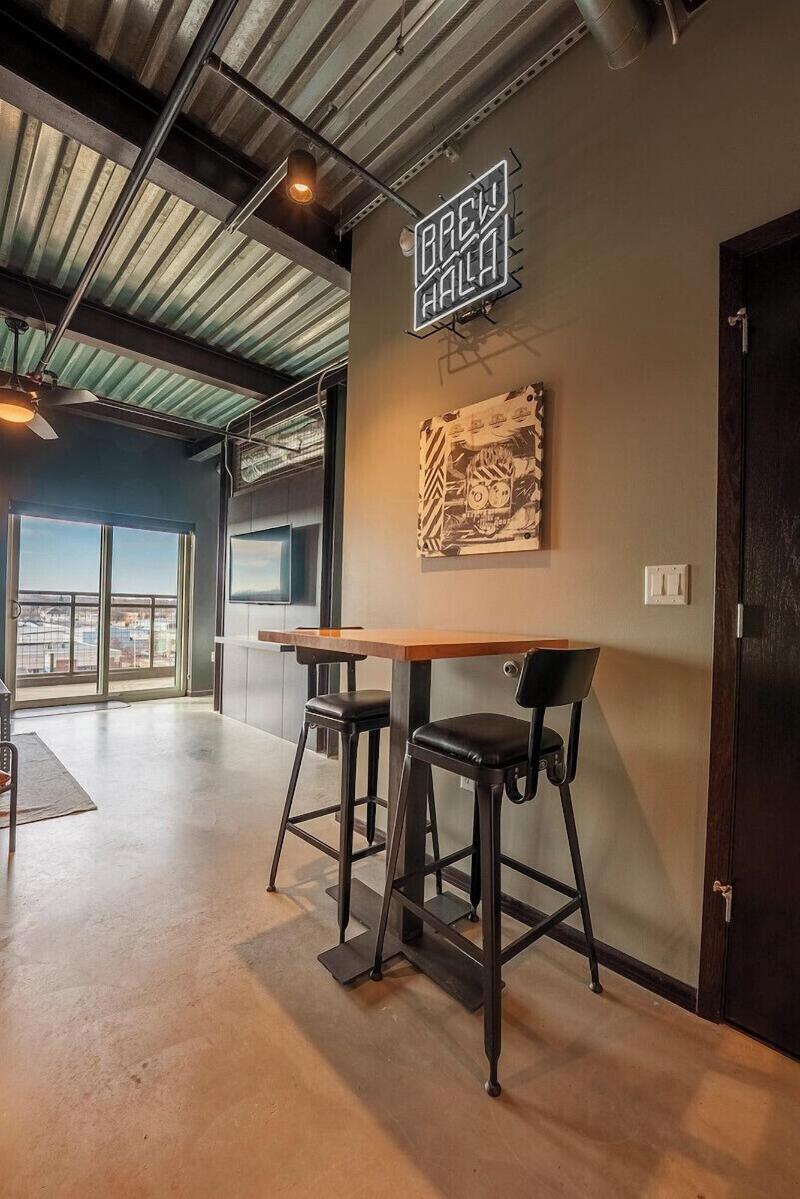 Brewhalla Hotel image