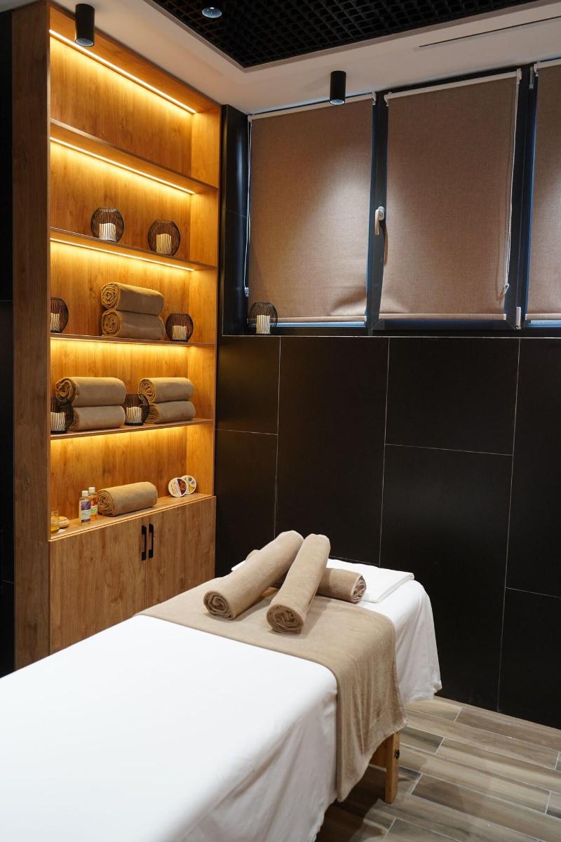 Bentley Hotel Tashkent image