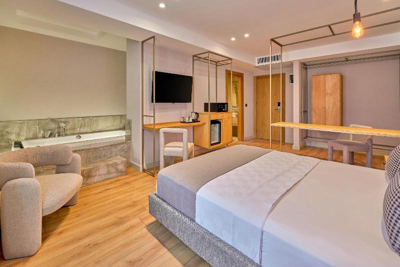 La Maja Hotel image