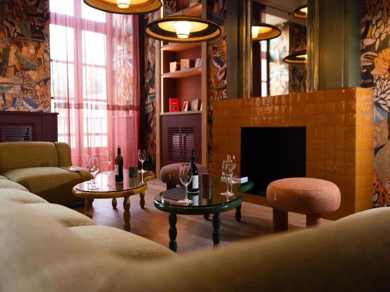 Serra Boutique Ha Tel image