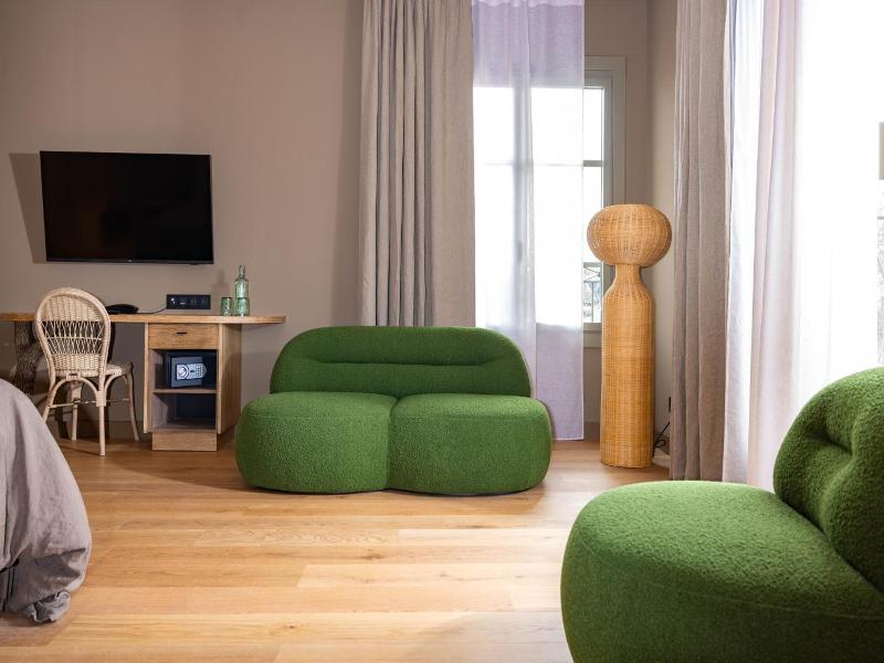 Serra Boutique Ha Tel image