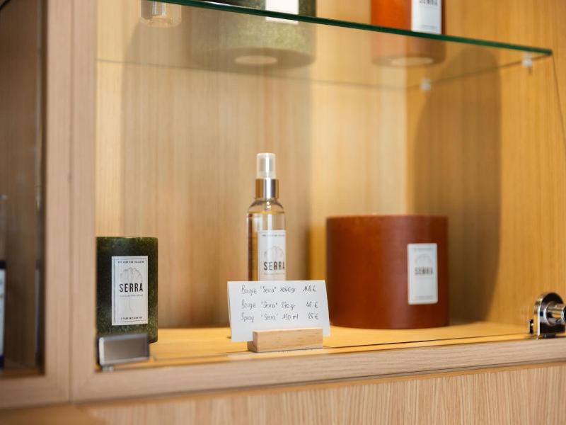 Serra Boutique Ha Tel image