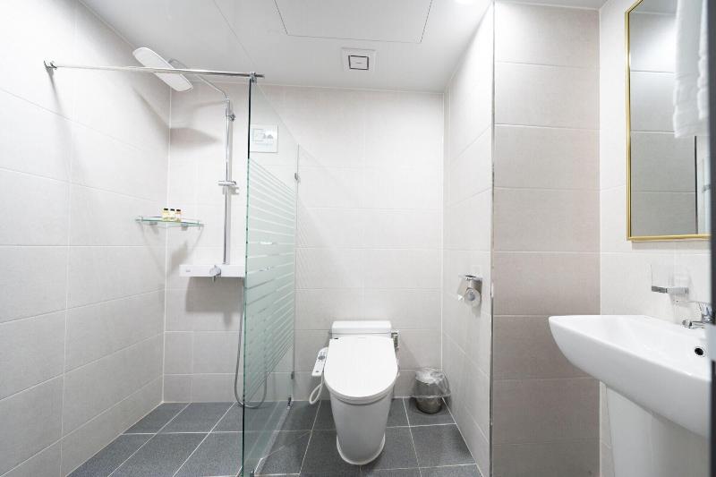 Primula Hotel image