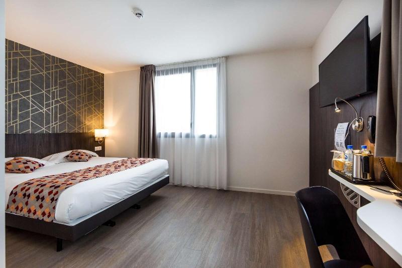 Brit Hotel Hotel De L Hippodrome image
