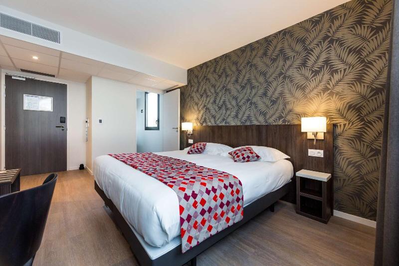 Brit Hotel Hotel De L Hippodrome image