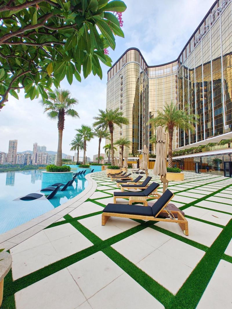Yoho Treasure Island Hotel