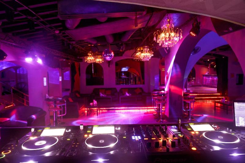 El Pacha Suites Sharm Sanafir Hotel image