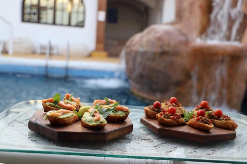 El Pacha Suites Sharm Sanafir Hotel image
