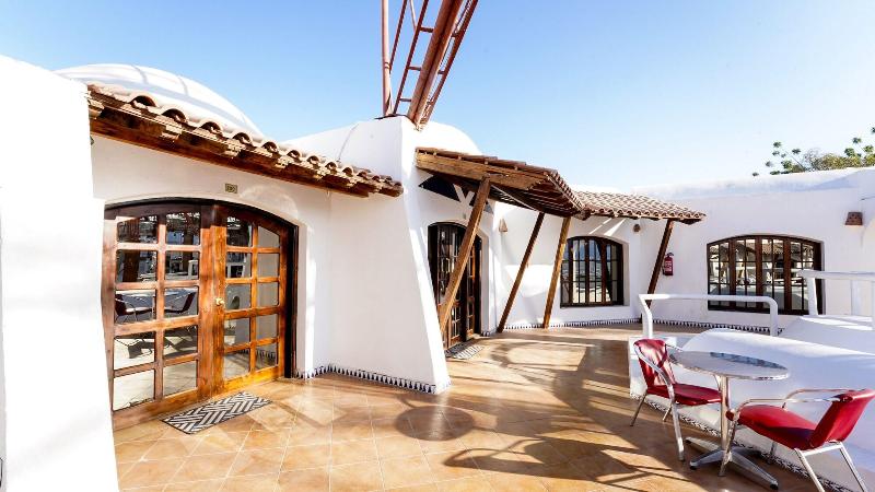 El Pacha Suites Sharm Sanafir Hotel image