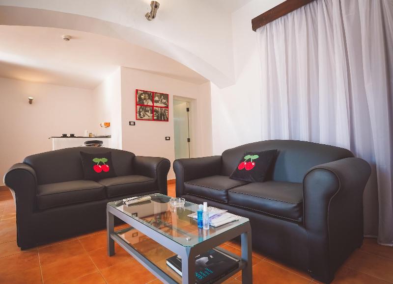 El Pacha Suites Sharm Sanafir Hotel image