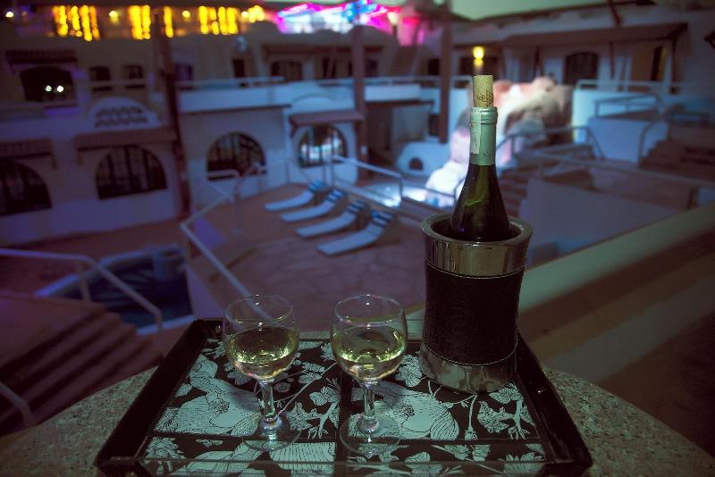 El Pacha Suites Sharm Sanafir Hotel image