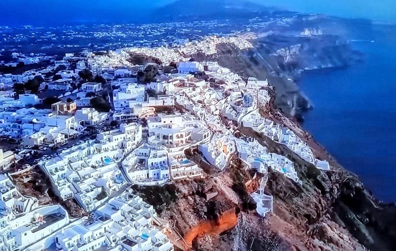 Cycladic Pleasure Houses By The Sea