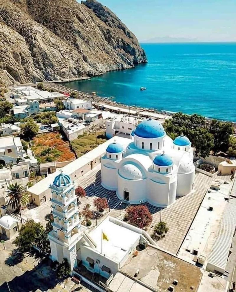 Cycladic Pleasure Houses By The Sea — photo 101