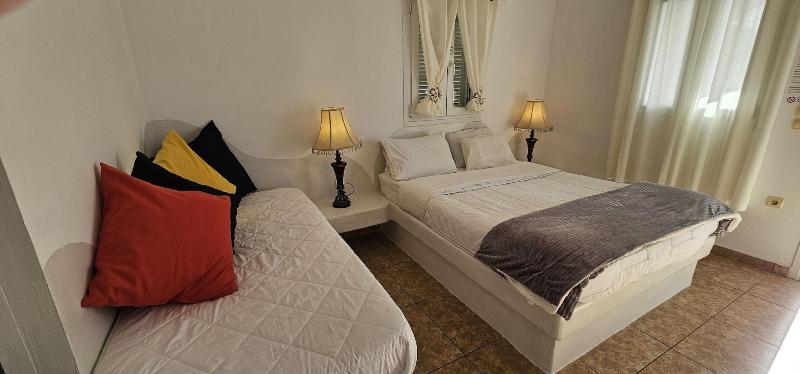 Cycladic Pleasure Houses By The Sea — photo 131