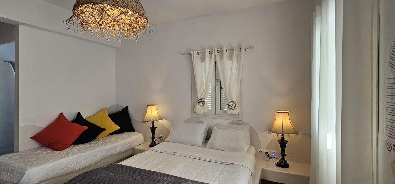 Cycladic Pleasure Houses By The Sea — photo 89