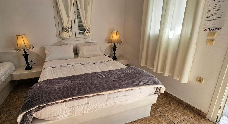 Cycladic Pleasure Houses By The Sea — photo 87