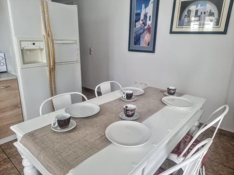 Cycladic Pleasure Houses By The Sea — photo 81