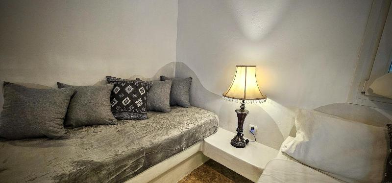 Cycladic Pleasure Houses By The Sea — photo 43