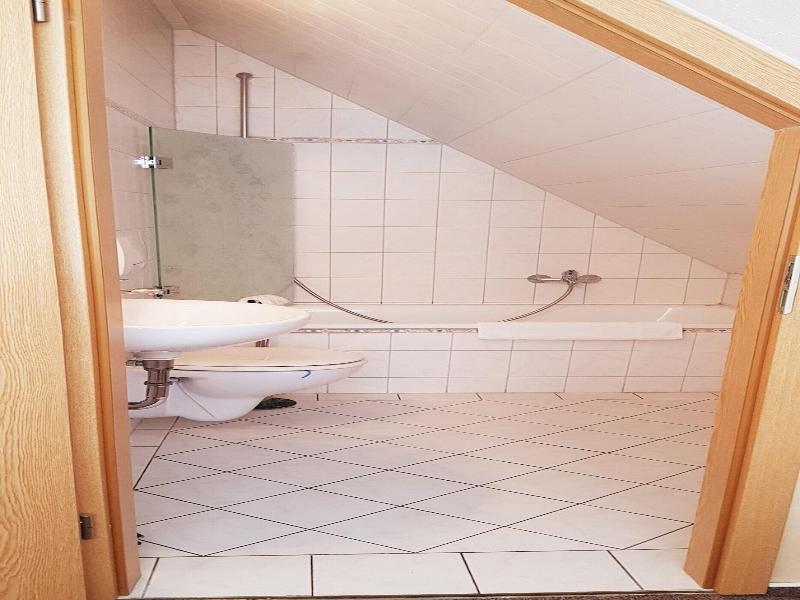 Restaurant Und Pension Zur Nassen Ecke image