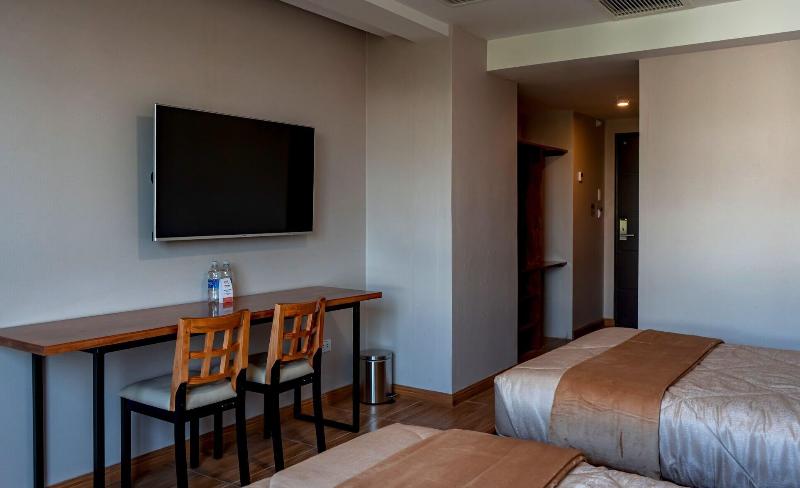 Miraflores City Hotel image