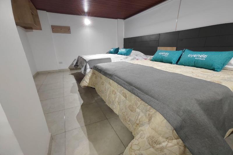 Ayenda Gold House image