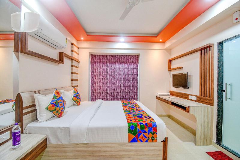 Fabhotel The Lily image