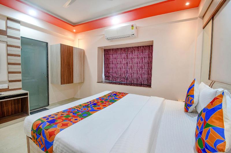 Fabhotel The Lily image