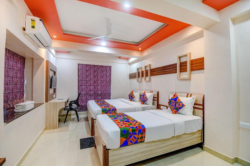 Fabhotel The Lily image