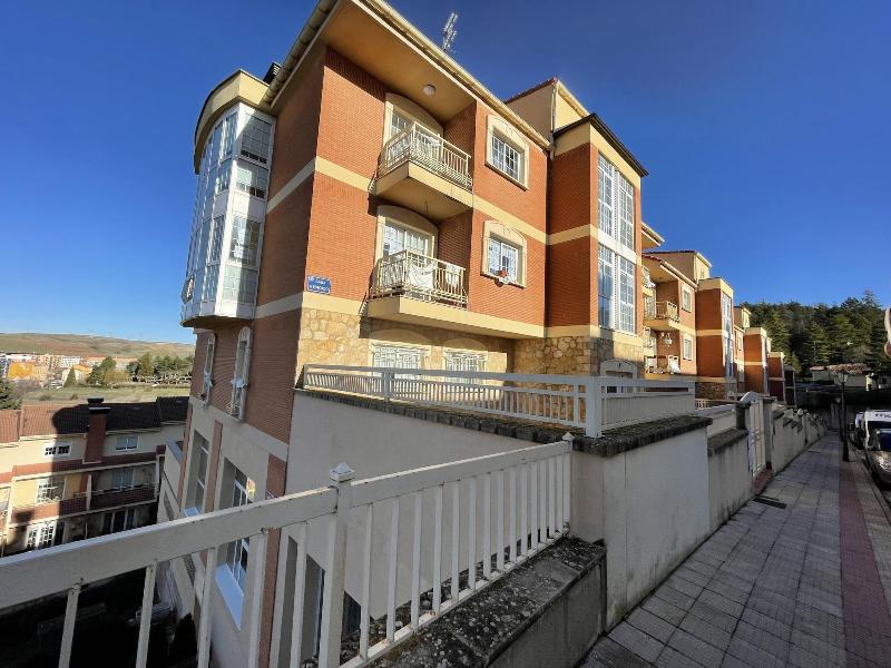 Apartamentos Aljama image