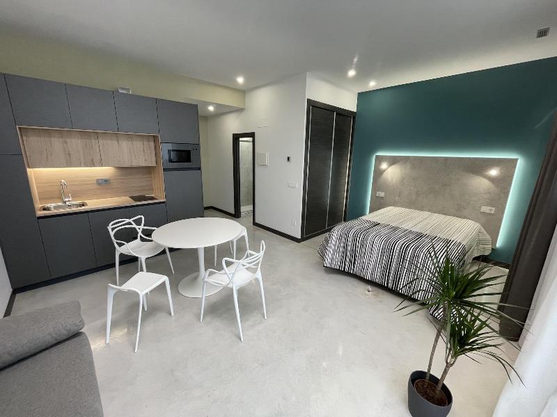 Apartamentos Aljama image