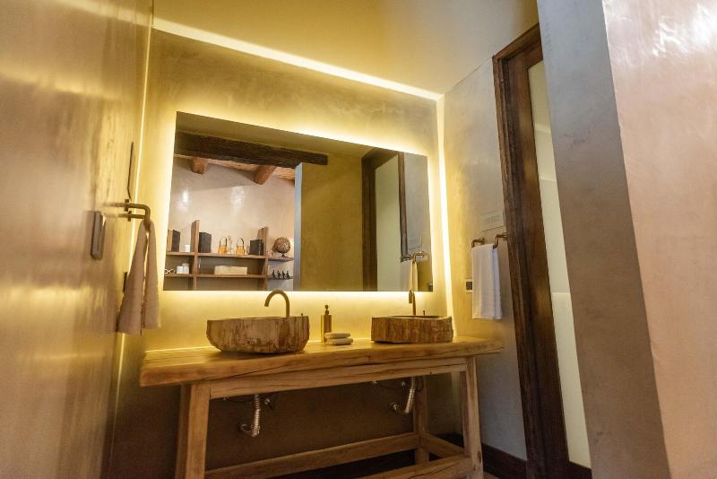 La Mara A Hotel Boutique image