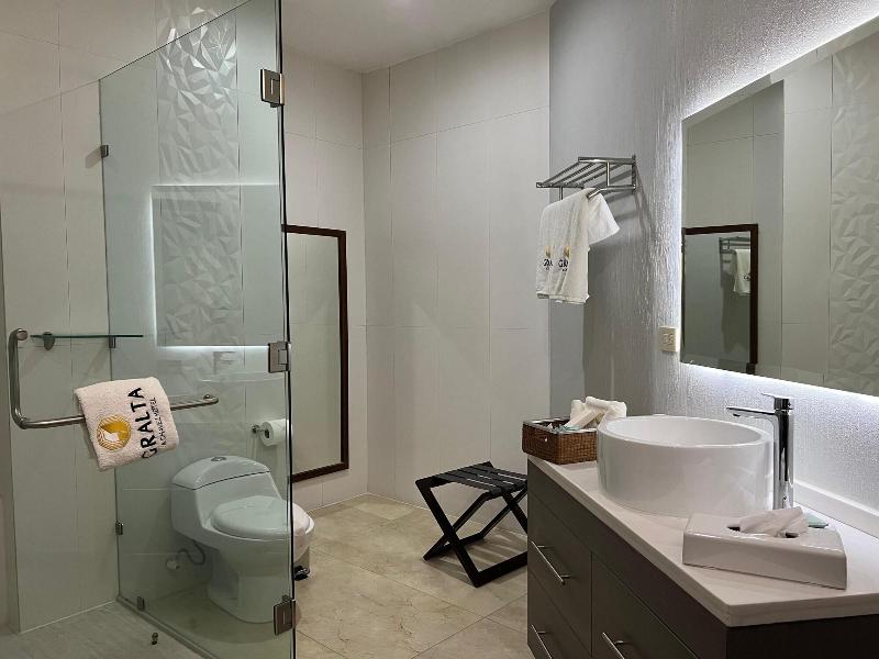Hotel Gralta image