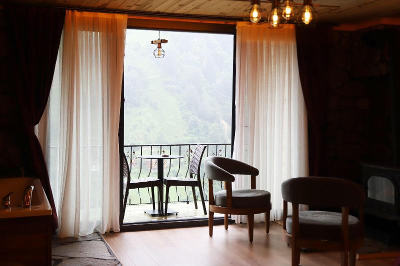 Yamaa Da Suit Otel image