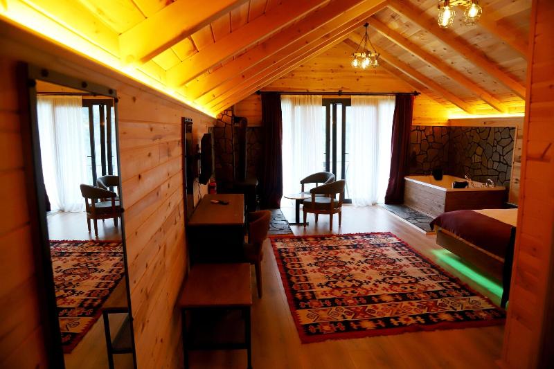 Yamaa Da Suit Otel image