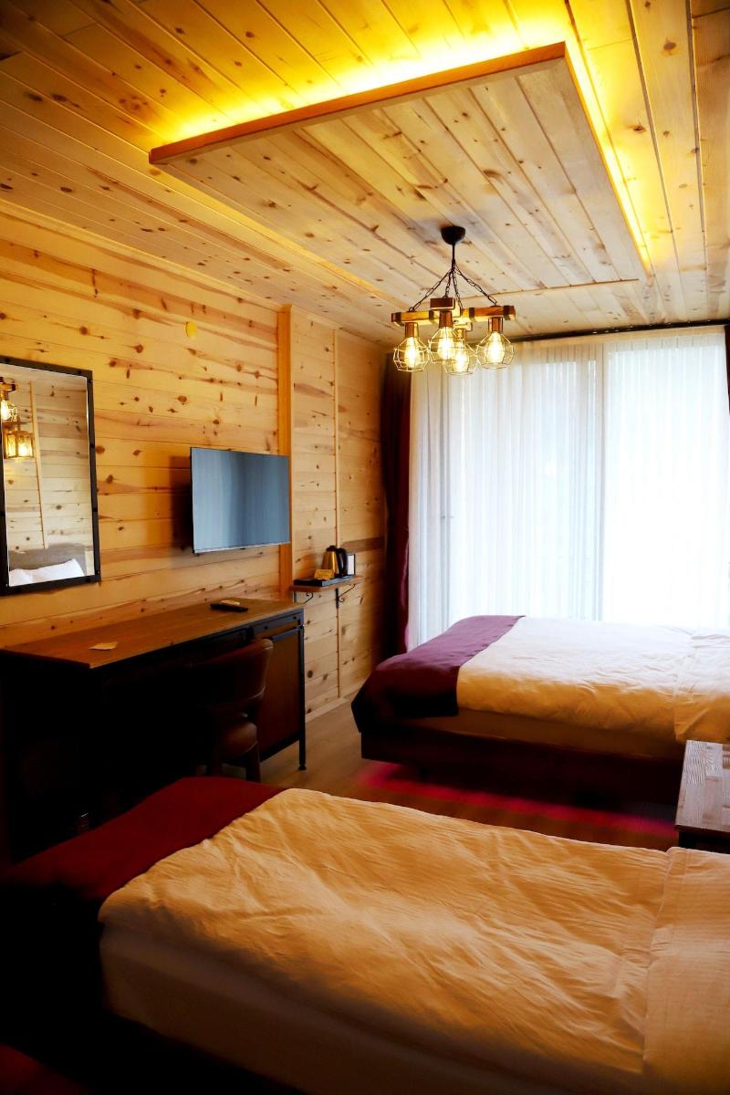 Yamaa Da Suit Otel image