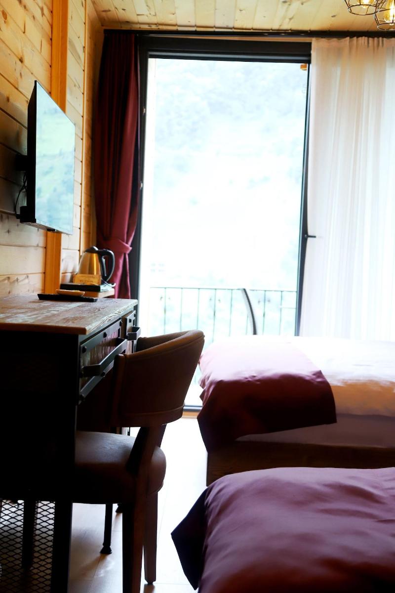 Yamaa Da Suit Otel image