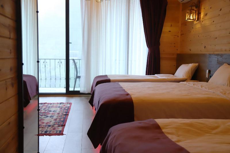 Yamaa Da Suit Otel image