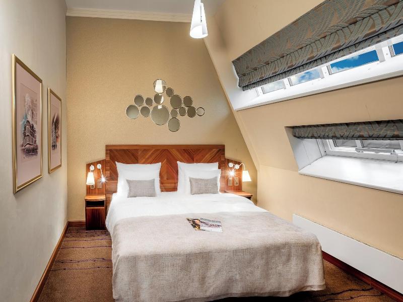 Monarch Apartments By Adrez Living image