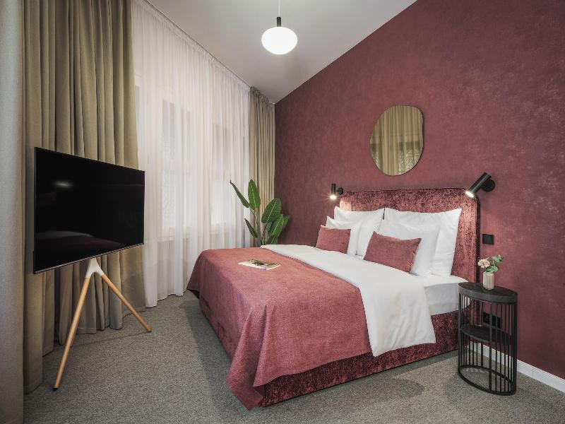 Monarch Apartments By Adrez Living image