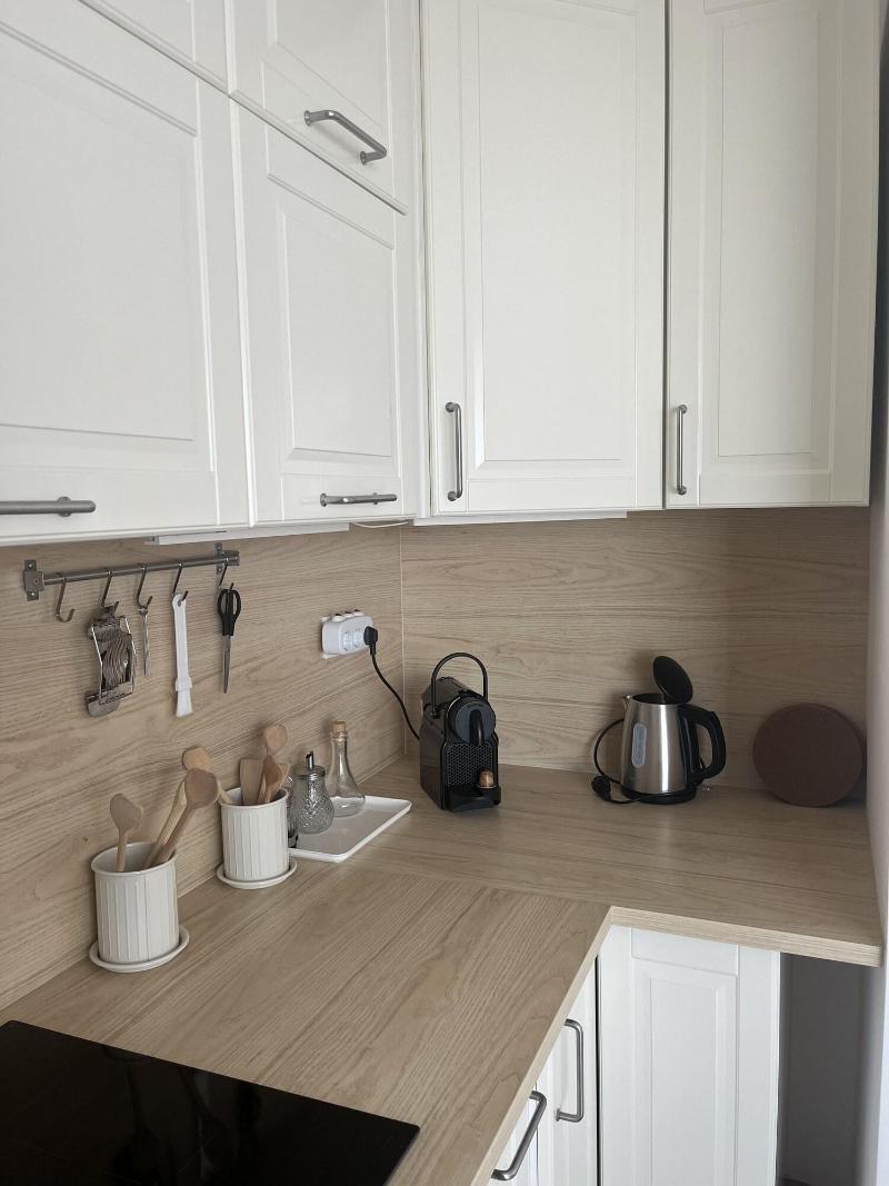 Waterfront City Apartments By Urbanrent image