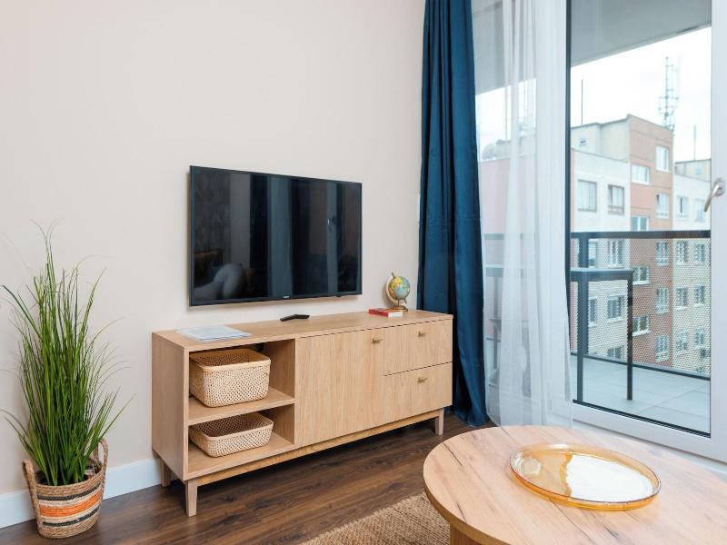 Waterfront City Apartments By Urbanrent image