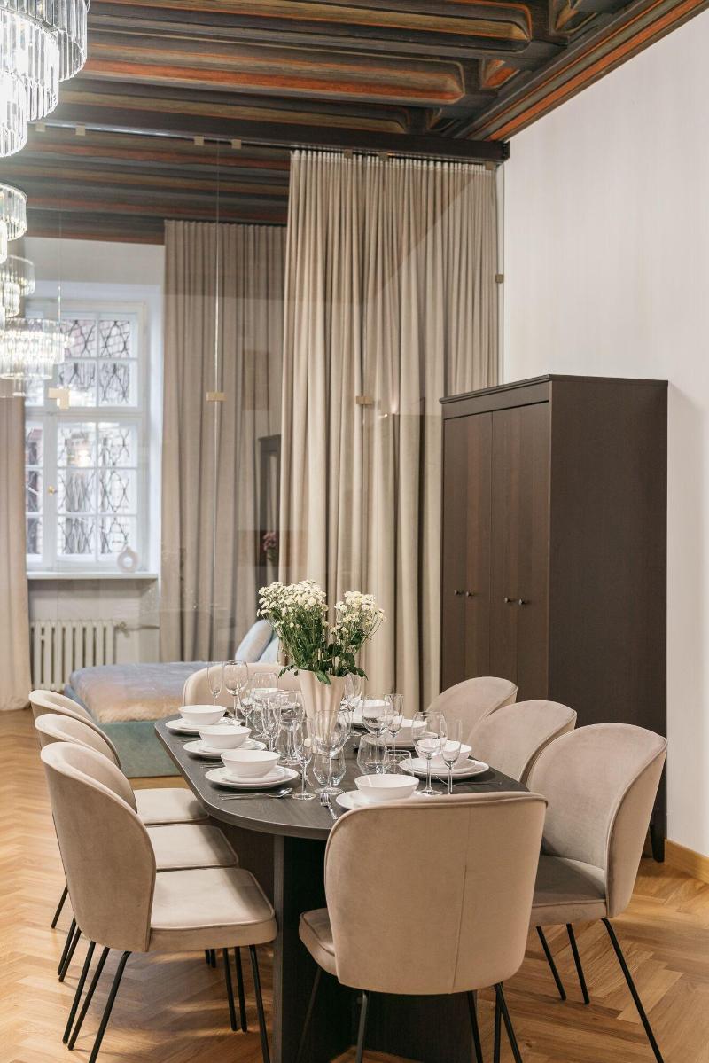 Gallery 7 Loft Affair Collection image
