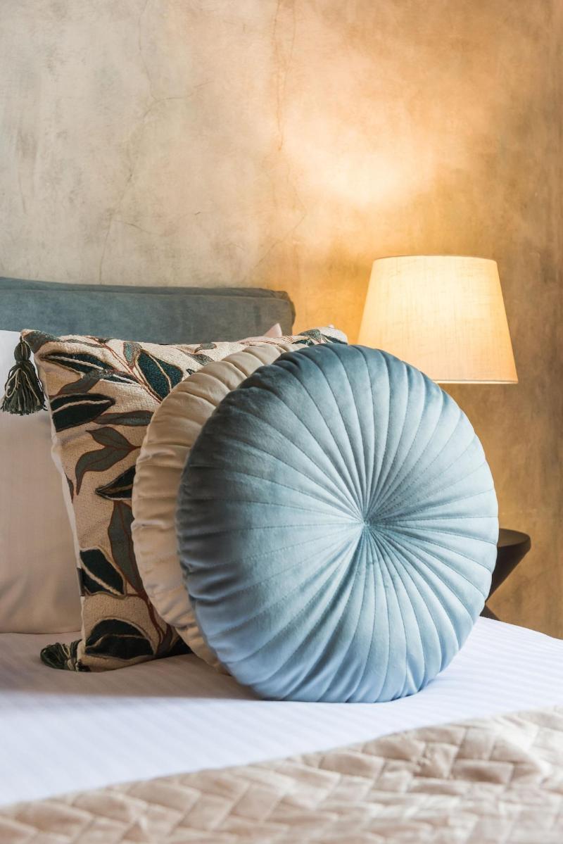 Gallery 7 Loft Affair Collection image