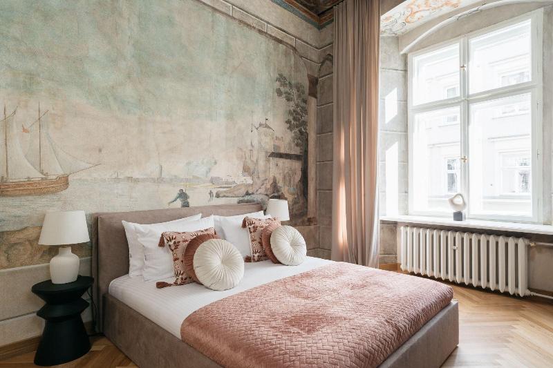 Gallery 7 Loft Affair Collection image