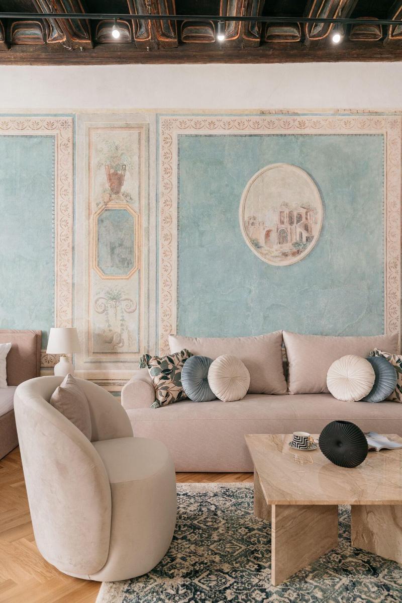 Gallery 7 Loft Affair Collection image