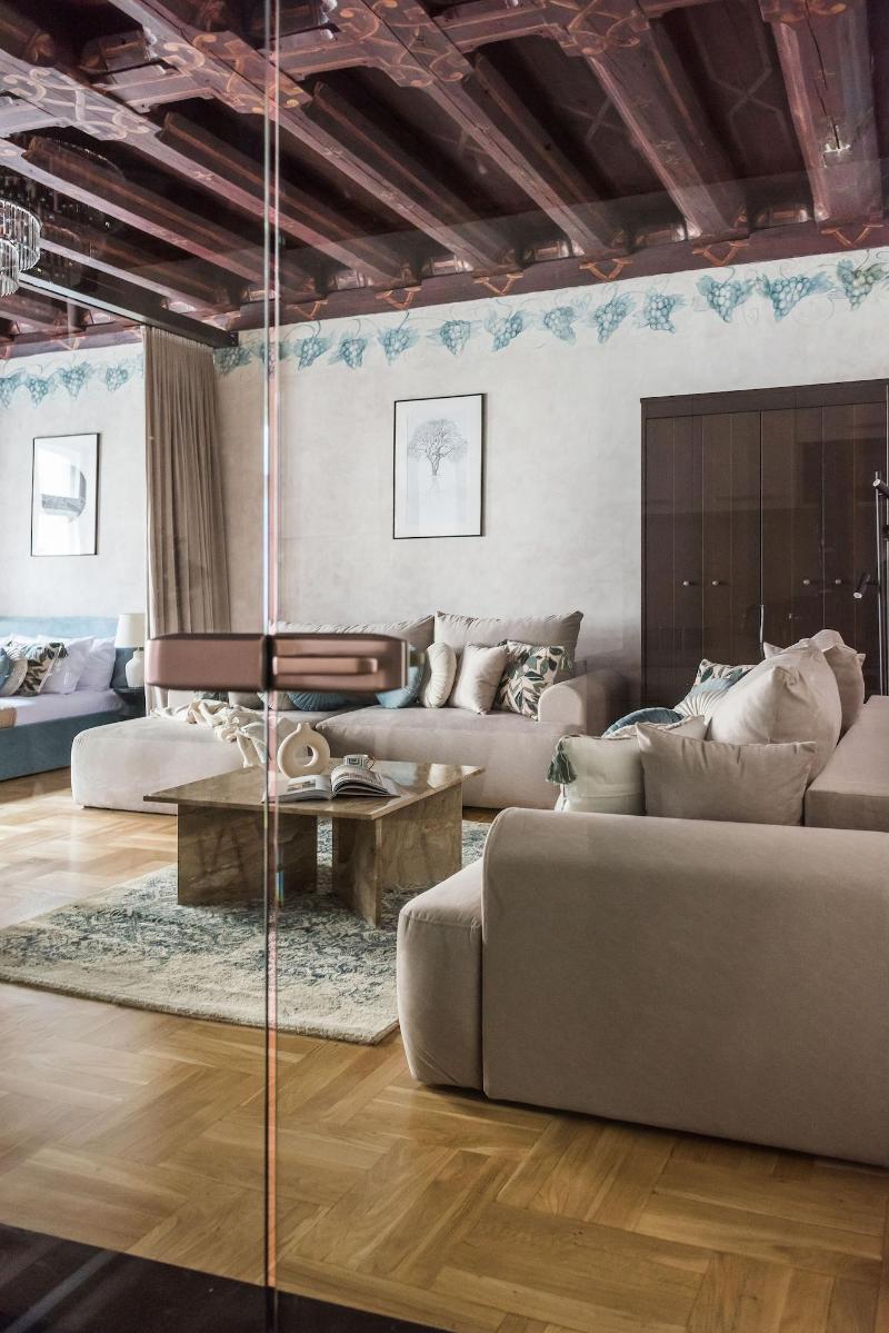 Gallery 7 Loft Affair Collection image