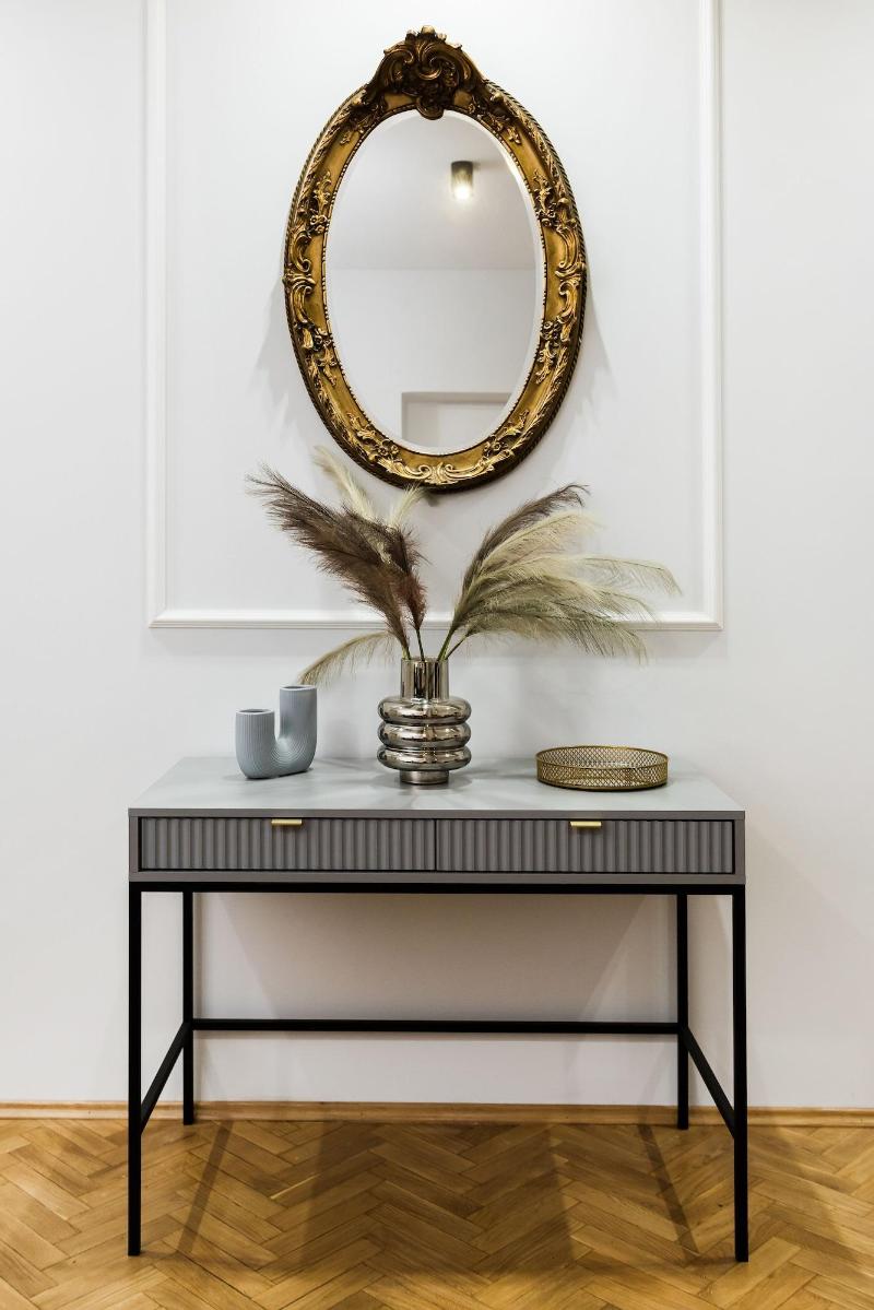 Gallery 7 Loft Affair Collection image
